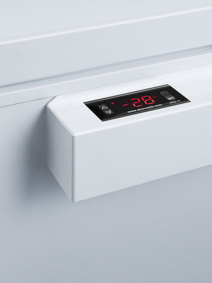 Summit VLT1250 Laboratory Chest Freezer Capable Of -35 C (-31 F) Operation