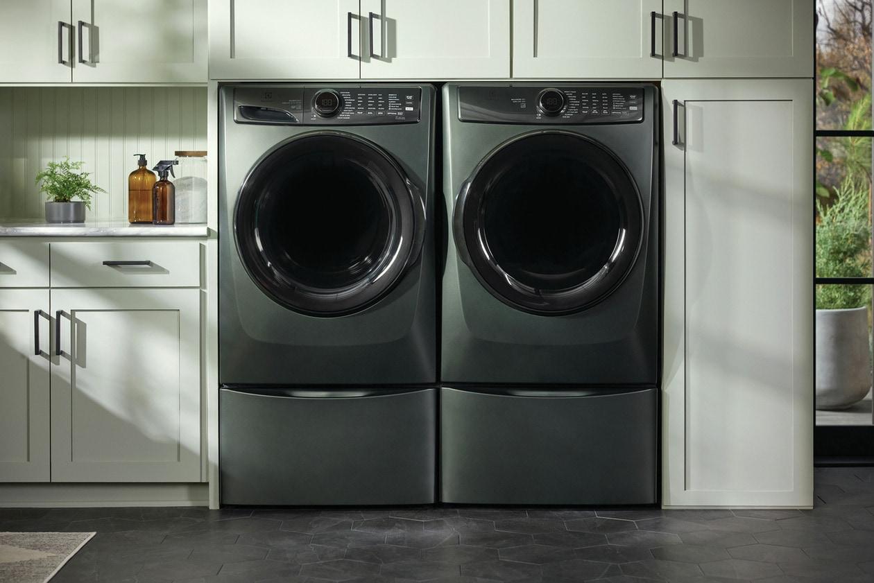 Electrolux ELFG7738AA Electrolux Front Load Perfect Steam&#8482; Gas Dryer With Luxcare® Dry And Instant Refresh - 8.0 Cu. Ft.