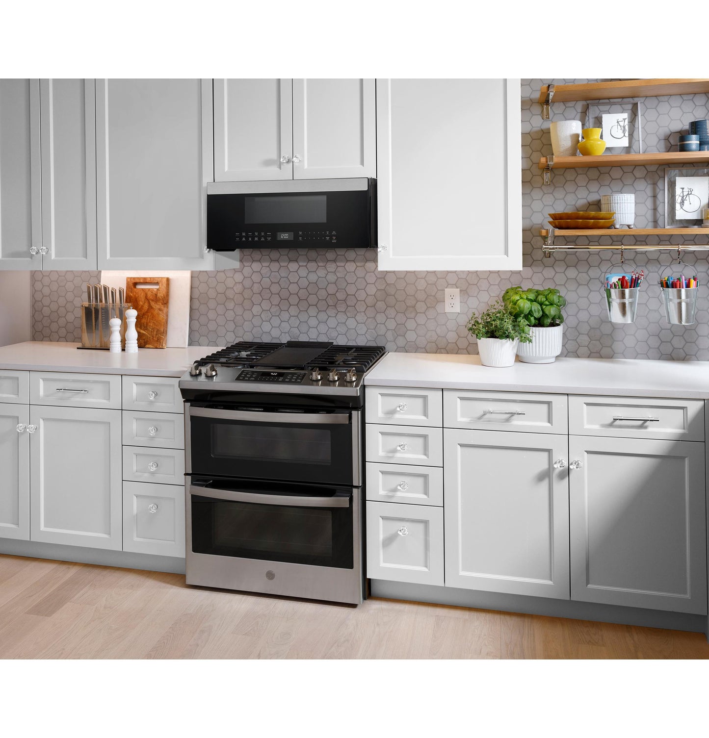 Cafe UVM9125STSS 1.2 Cu. Ft. Over-The-Range Low Profile Sensor Microwave Oven