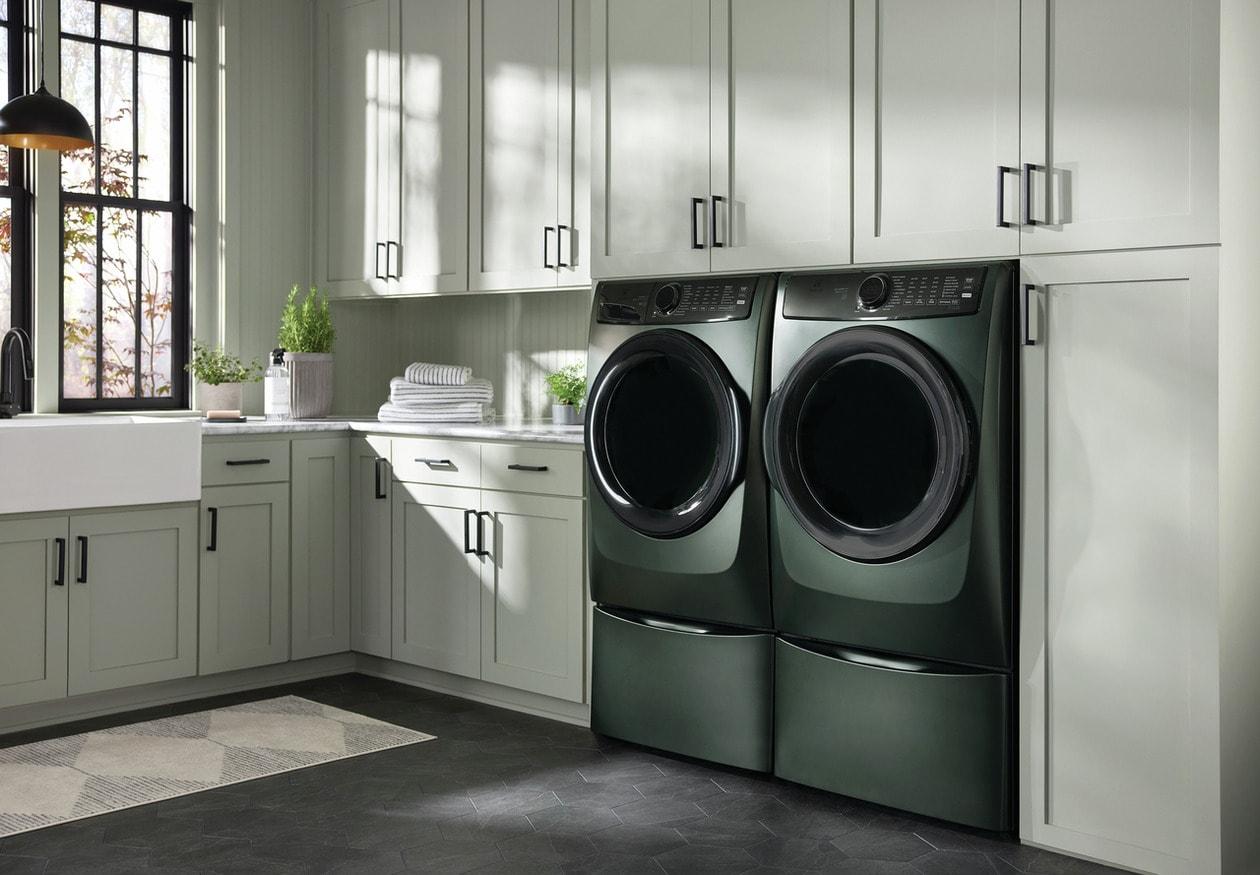 Electrolux ELFG7738AA Electrolux Front Load Perfect Steam&#8482; Gas Dryer With Luxcare® Dry And Instant Refresh - 8.0 Cu. Ft.