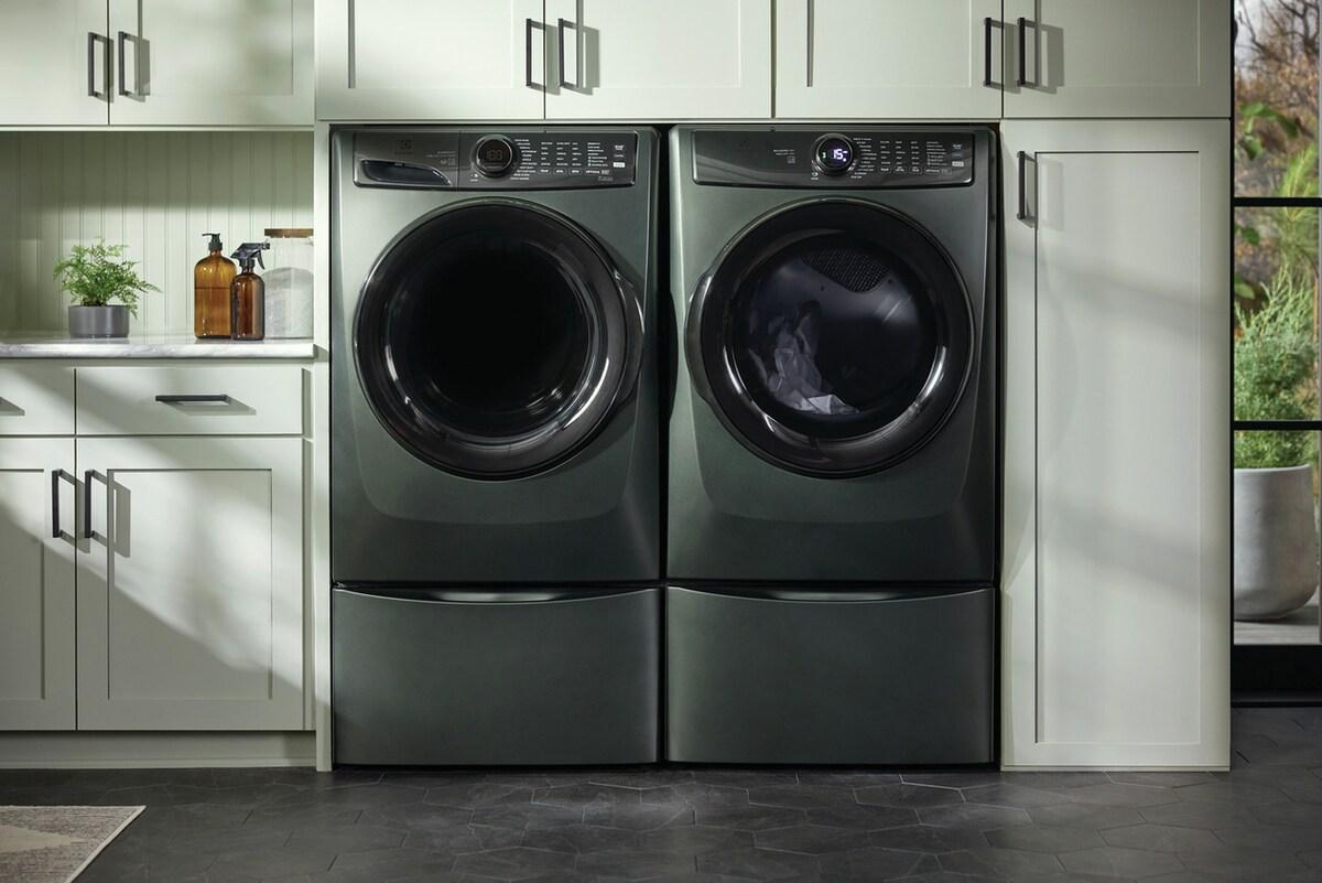 Electrolux ELFG7738AA Electrolux Front Load Perfect Steam&#8482; Gas Dryer With Luxcare® Dry And Instant Refresh - 8.0 Cu. Ft.