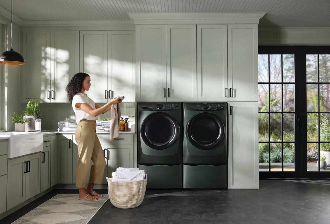 Electrolux ELFW7738AA Electrolux Front Load Perfect Steam&#8482; Washer With Luxcare® Plus Wash And Smartboost® - 4.5 Cu. Ft.